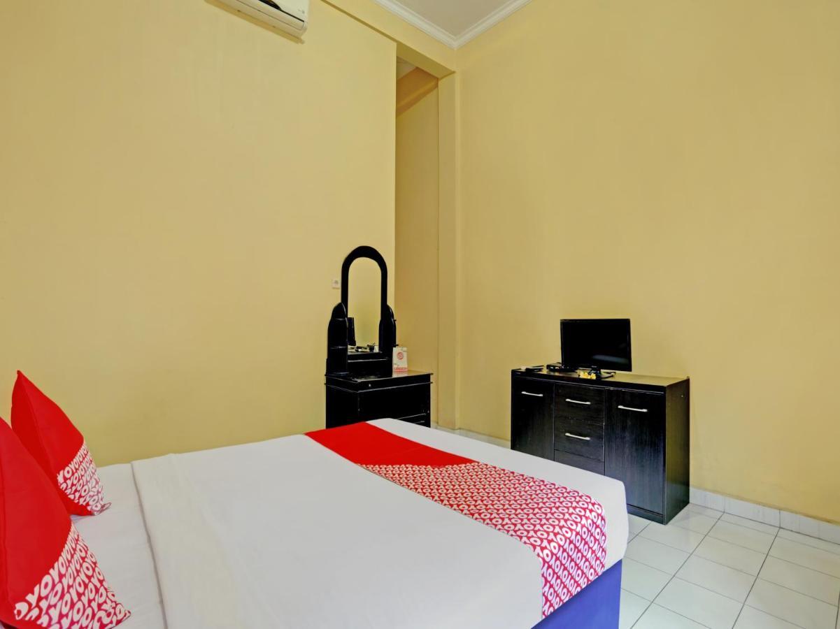 Oyo 3096 Hotel Dewi Warsiki Gilimanuk Exteriör bild